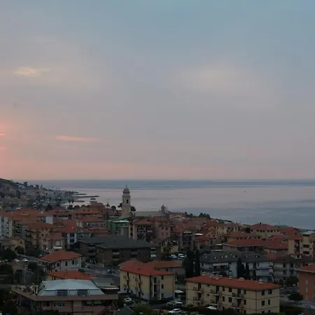 Belvedere * Riva Ligure